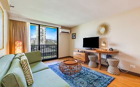 Castle Bamboo Waikiki Hotel